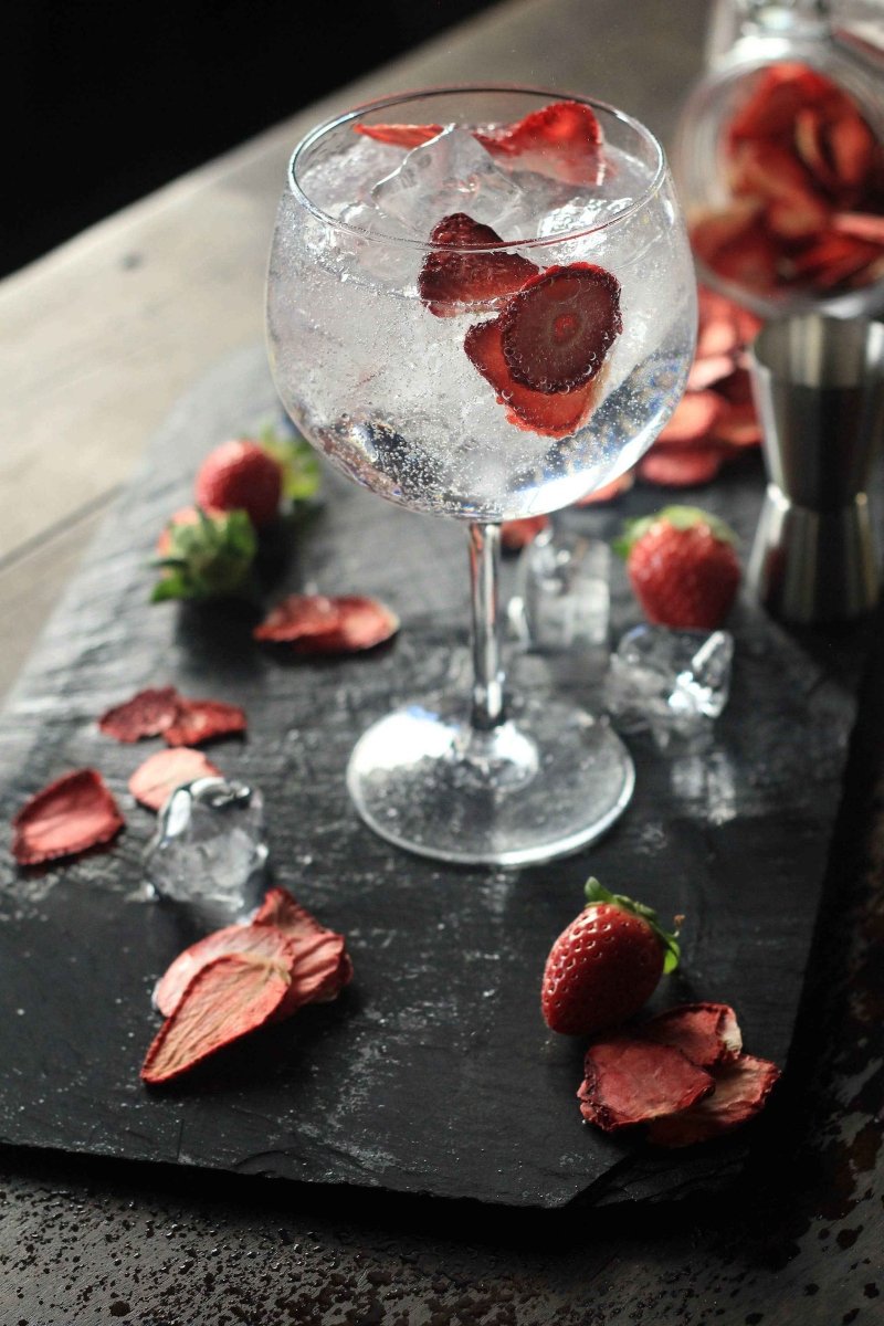 Torkad Jordgubbe – Cocktailarom för Gin & Tonic - Björk & Bitter